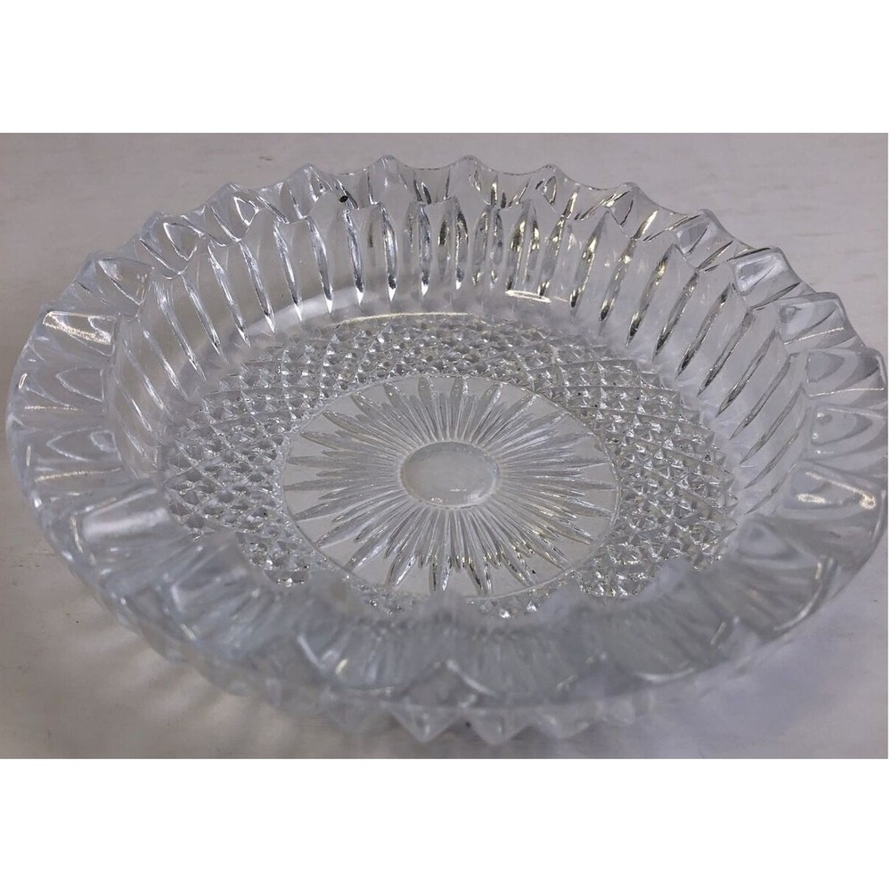 Ashtray Cigarette Round‎ Sunburst Crystal Bowl Beautiful Vintage 6-Inch Diameter